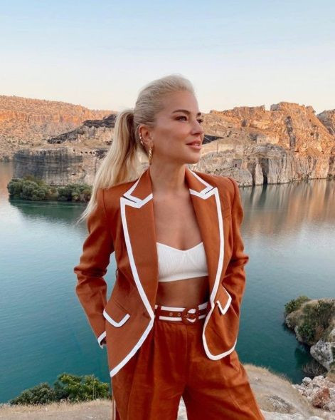 Burcu Esmersoy'a büyük darbe! Dudak uçuklatan zam isteği - Resim: 2