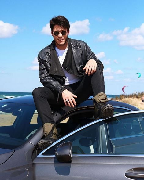 Çukur'un yıldızı Kubilay Aka ve sevgilisi Miray Daner gecelerde böyle yakalandılar! - Resim: 4