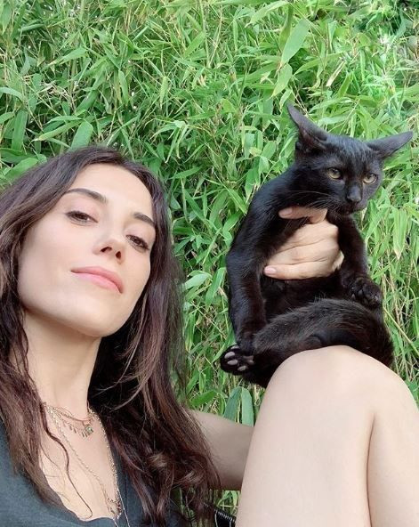 Cansu Dere Tuba Büyüküstün için söyledi fark edince hemen özür diledi - Resim: 2