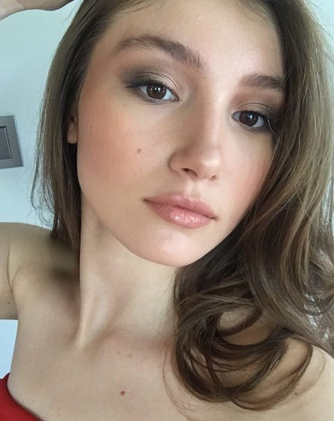 Dolunay dizisinin Asuman'ı İlayda Akdoğan kimdir? Aşk hayatı çok... - Resim: 4