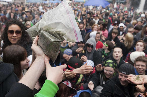 Dumanlı kafalar bayramı - Resim: 1