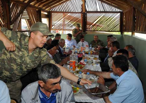 Van'da askere hüzünlü veda - Resim: 1