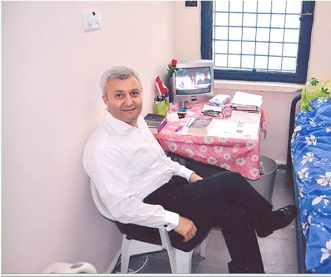 Tuncay Özkan'ın hücresinden ilk fotoğraf - Resim: 4