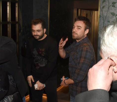 Aman Hande görmesin! Murat Dalkılıç iki kadınla basıldı - Resim: 2