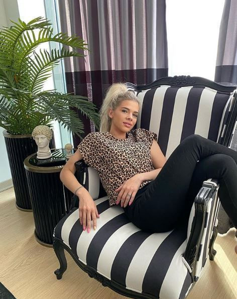 Damla Ersubaşı ve eşi Mustafa Can Keser buzları eritti! Takibe başladılar - Resim: 3