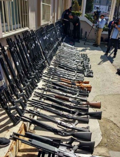 Herkes sünnet kıyafeti sattığını sanıyordu bulunanlar şoke etti! - Resim: 2