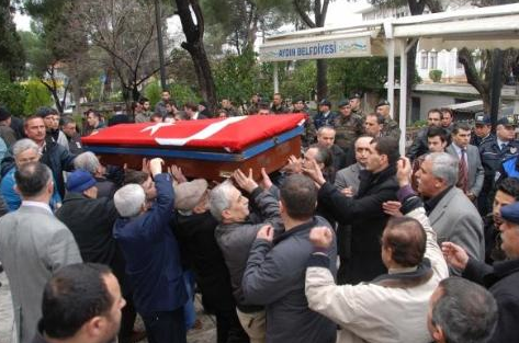 Asker firarisine hüzünlü veda - Resim: 4