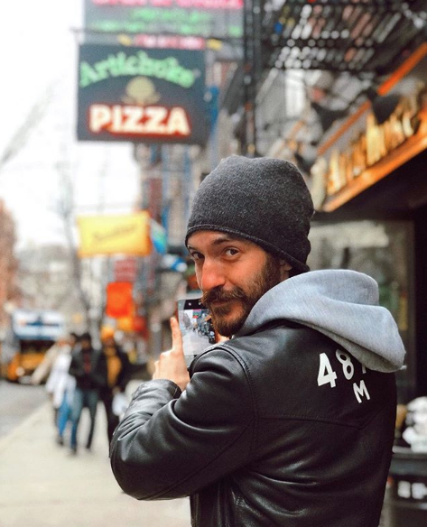 Yasak Elma'nın Kemal'i Sarp Can Köroğlu kimdir sevgilisine bakın!  - Resim: 2