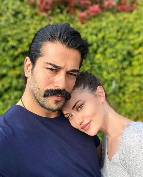 Burak Özçivit'ten eşi Fahriye Evcen'e dudak uçuklatan hediye! Paylaşımı ele verdi! - Resim: 3