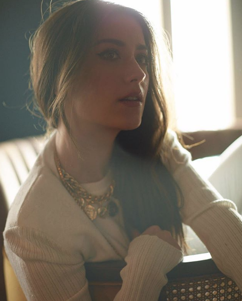 Hazal Kaya "sansasyonel biri olmadan da işimi yapabiliyorum" - Resim: 1