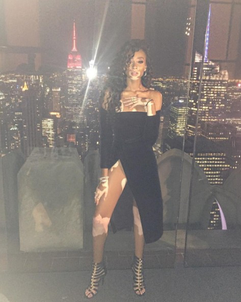 Defileye damga vuran isim bir bakan bir daha baktı! - Resim: 1