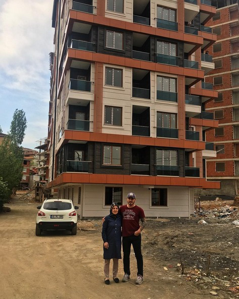 Gökhan Sara zengin çıktı servetinin kaynağı annesine bakın! - Resim: 4