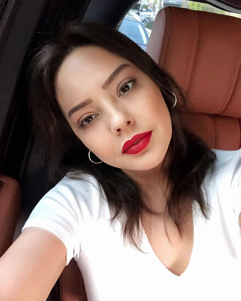 Ebru Gündeş'in makyajsız tatil paylaşımı hayranlarını mest etti - Resim: 4