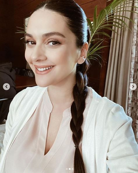 Bergüzar Korel doğum yaptı ikinci kez anne oldu bebeğinin ismini bakın ne koydu - Resim: 2