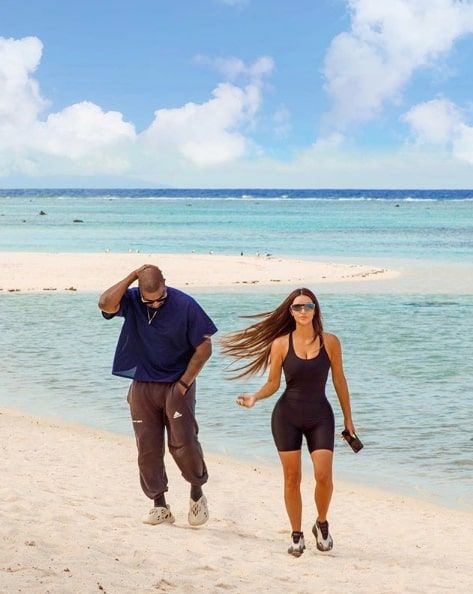 Ermenistan yenilince Kim Kardashian'a yorum yağdı 'Seninkiler teslim oldu!' - Resim: 1