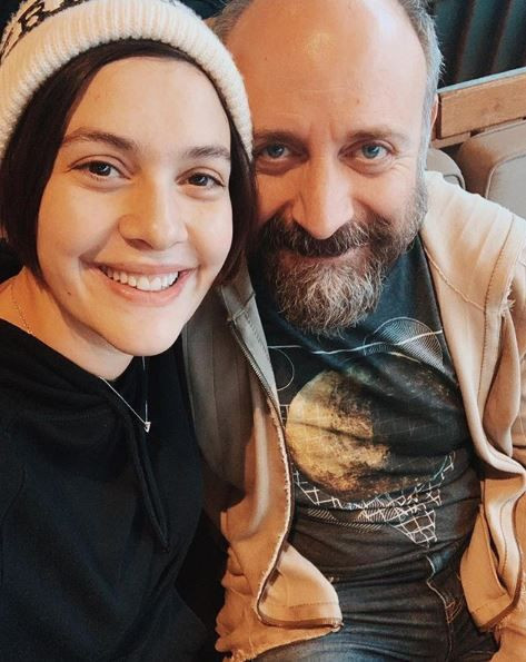 Bergüzar Korel ve Halit Ergenç'in 30 haftayı devirdik be ortak' pozu sosyal medyada olay! - Resim: 4