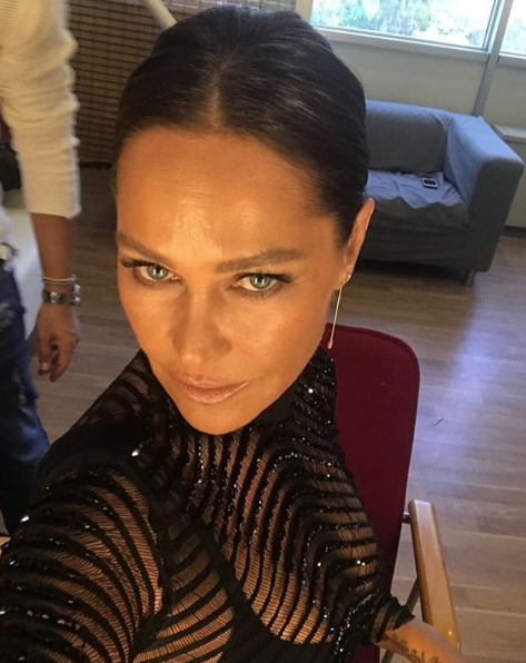 Hülya Avşar önce 'hamileyim' dedi şimdi de ülkeyi terk ediyor - Resim: 2