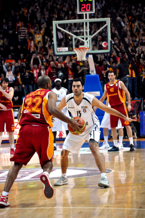 Beşiktaş, Galatasaray'ı kupadan etti - Resim: 3