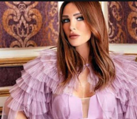 Danla Biliç ve Seren Serengil birbirine girdi: Köpeğim noy noy bile sizden daha ünlü! - Resim: 2