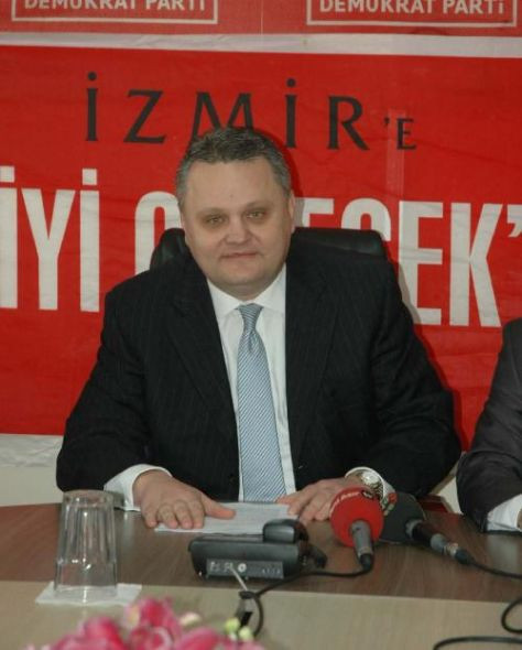 DP'de ağlatan istifa - Resim: 4