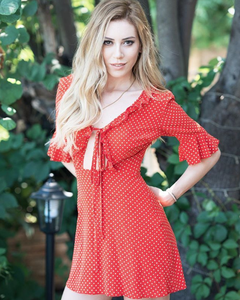 Sinem Kobal ve Bergüzar Korel'den iddialara yanıt - Resim: 1