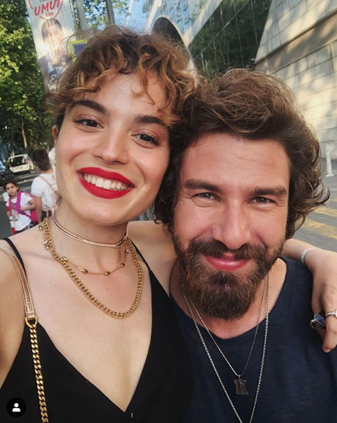 Jet Sosyete'nin yıldızı yeni aşka yelken açtı! Aslı Bekiroğlu Furkan Palalı ile beraber - Resim: 1