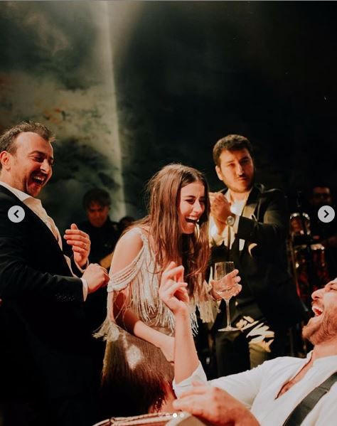 Setlere ara veren Hazal Kaya'dan müjdeli haber! Yeni projesi belli oldu - Resim: 1