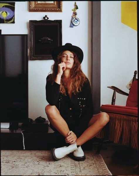 Üstsüz pozlarını yayımlayan Berrak Tüzünataç: Güzel tepkiler aldık - Resim: 3