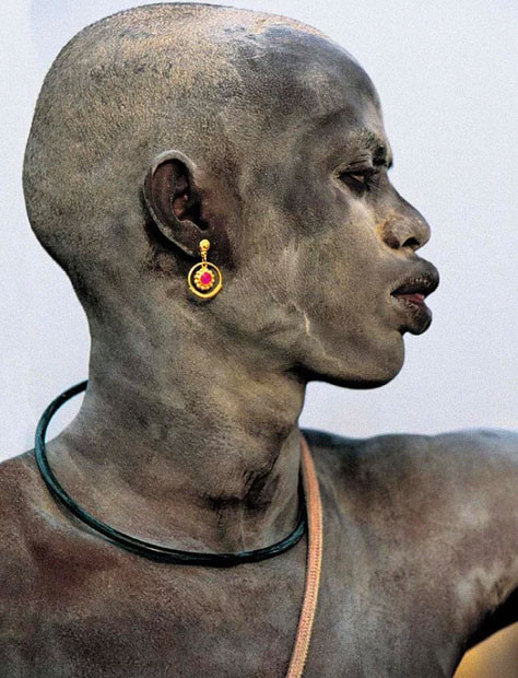 İnek idrarı ile her gün duş alıyorlar! Geleneğe bakın - Resim: 3