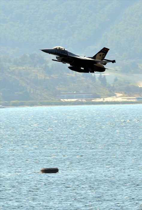 SOLOTÜRK'ün 23 Nisan gösterisi nefesleri kesti! - Resim: 3