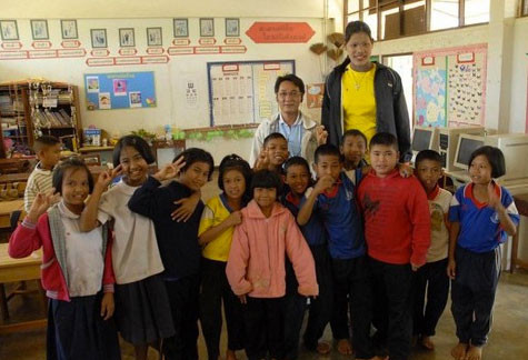 2 metre 10 santimlik dev kız - Resim: 2