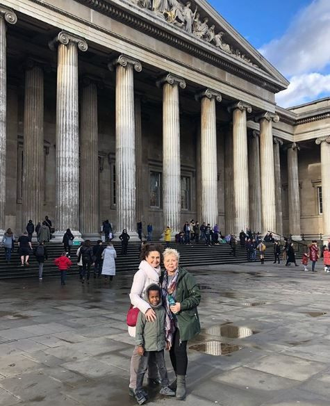 Esra Akkaya annesi ve evlatlığı ile koronavirüsten kaçıp Türkiye'ye geldi - Resim: 2