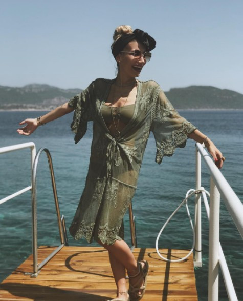 İrem Derici sıcaktan bunaldı bakın soluğu nerede aldı! - Resim: 2