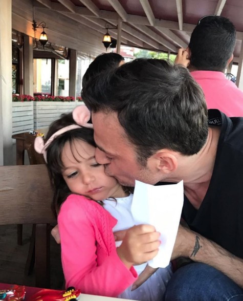 Jess Molho'nun eşi Zeynep kimdir tanışma hikayelerine bakın  - Resim: 2