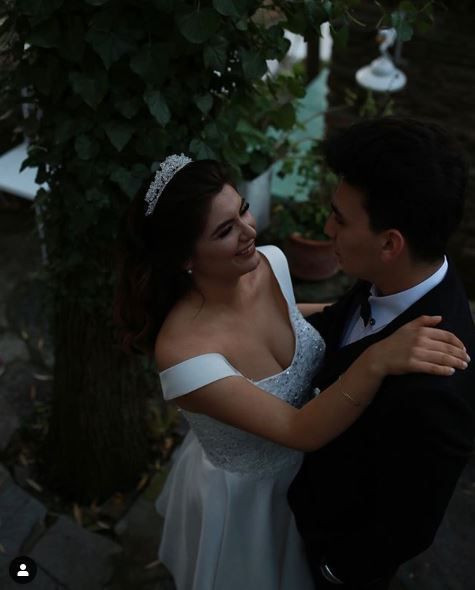 Derin göğüs dekoltesi takipçilerini çıldırttı! Ünlü fenomen Hanife Gürdal'ın dekolteli pozları - Resim: 3