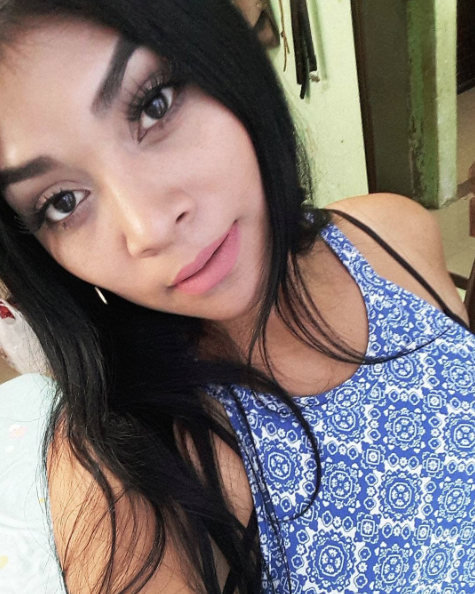 Bu fotoğrafları mezarlıkta çektiler skandal ki ne skandal - Resim: 2