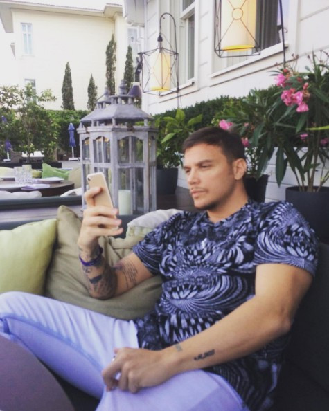 Sinan Akçıl çok fena yakalandı bu ne hal böyle - Resim: 1