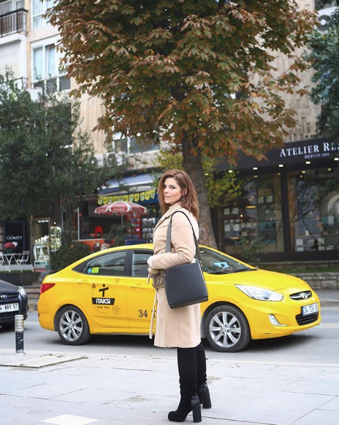 Kiloları verdi şimdi sıra düğünde Pelin Öztekin bakın kimle evleniyor - Resim: 1