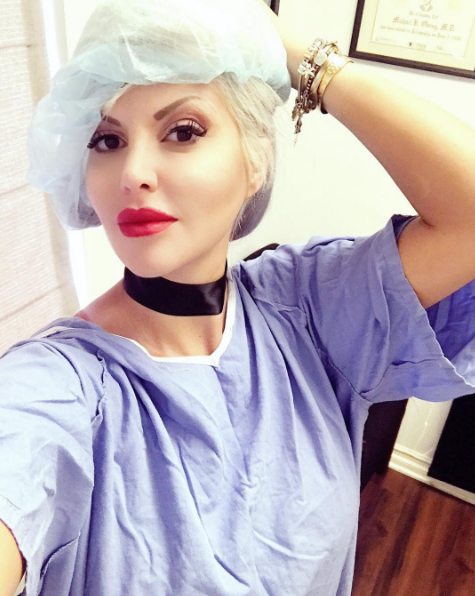 Estetiği çok yanlış anlayan kadın kaburgalarını aldırdı  - Resim: 4