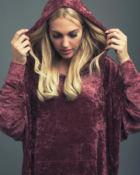 Meryem Uzerli'yi çıplak video kovdurmuştu şimdi de ülkeyi terk ediyor - Resim: 3