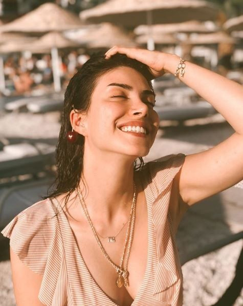 Söz dizisi final yapınca tatile koştu! Deniz Baysal'ın makyajsız fotoğrafı olay oldu - Resim: 4