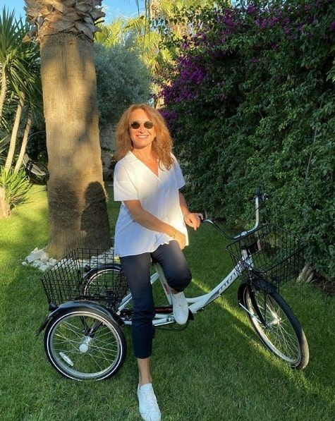 Hazal Kaya'nın 'kilolu başrol' sözlerine Demet Akbağ'dan yanıt gençlik sırrını da anlattı - Resim: 1