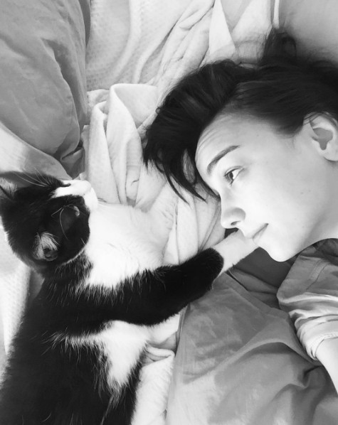 Dolunay'ın Alya'sı Türkü Turan kimdir? Dizide soyundu - Resim: 4