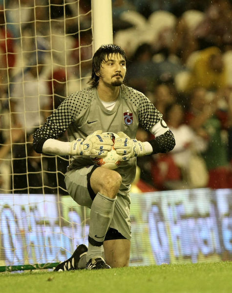 Ünlü kaleciden İspanyıollara ekmek dersi - Resim: 1