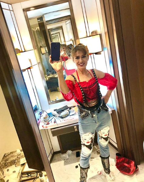 Ünlü modacı giyim tarzlarını eleştirdi! Serenay Sarıkaya'yı övdü Yıldız Tilbe'yi yerden yere vurdu - Resim: 3