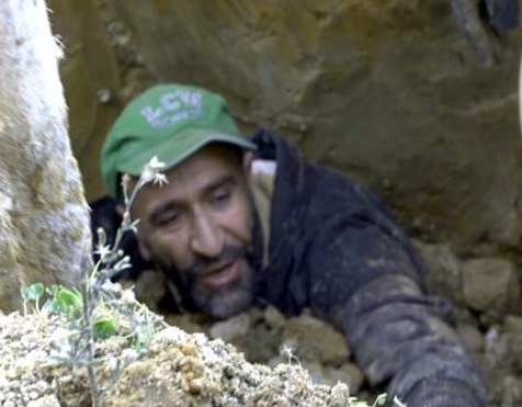 Toprak altında ecel terleri döktü - Resim: 1