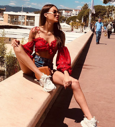 Show TV'yle devam kararı Dilan Çiçek Deniz bomba projeyle geri dönüyor - Resim: 2