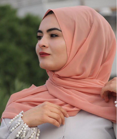 Gelin adayı Hanife'den takipçilerine hakaret içeren göbek ve bone açıklaması - Resim: 3