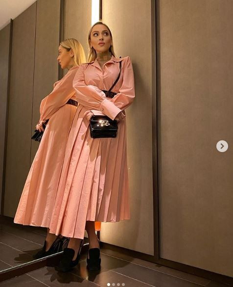 Hadise siyah derin yırtmaçlı pozlarıyla kırdı geçti! Beğeni butonu çöktü - Resim: 4