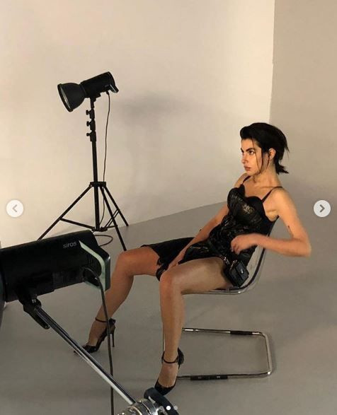 Yasak Elma'nın Şahika'sı Nesrin Cavadzade yırtmaçlı dekoltesiyle herkesi büyüledi! - Resim: 3